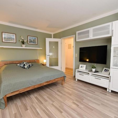 Haus "Luv Und Lee" Appartement Luv25 Куксхавен Екстериор снимка